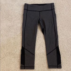 Herringbone Lululemon pace rival crop